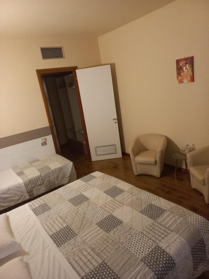 Park Hotel Castel San Pietro Terme Luaran gambar