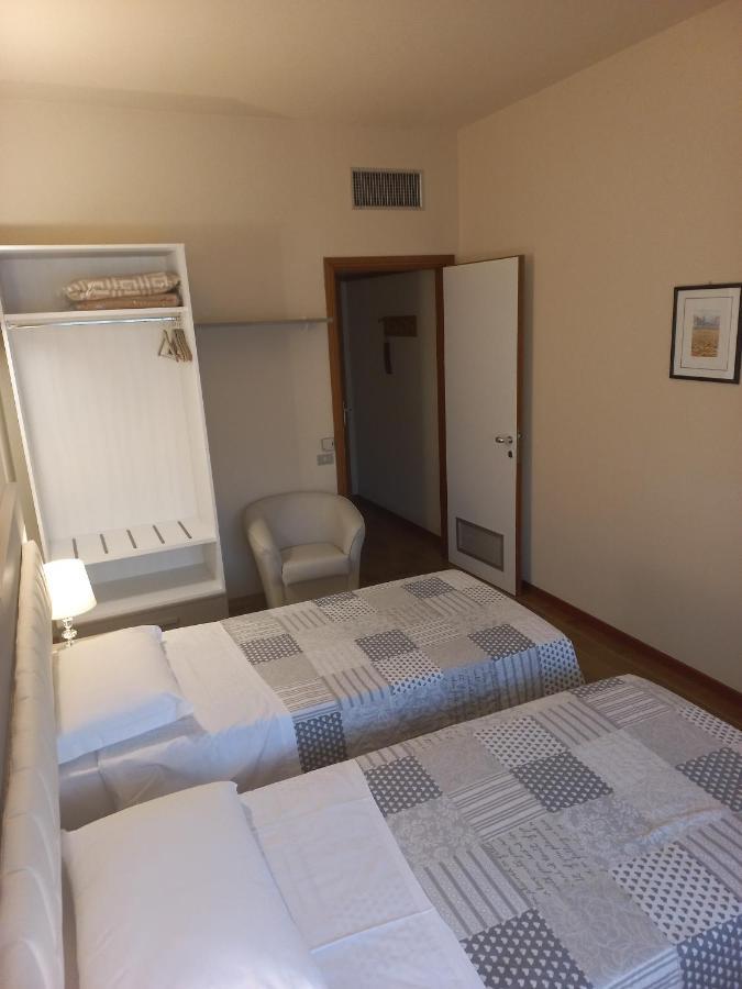Park Hotel Castel San Pietro Terme Luaran gambar