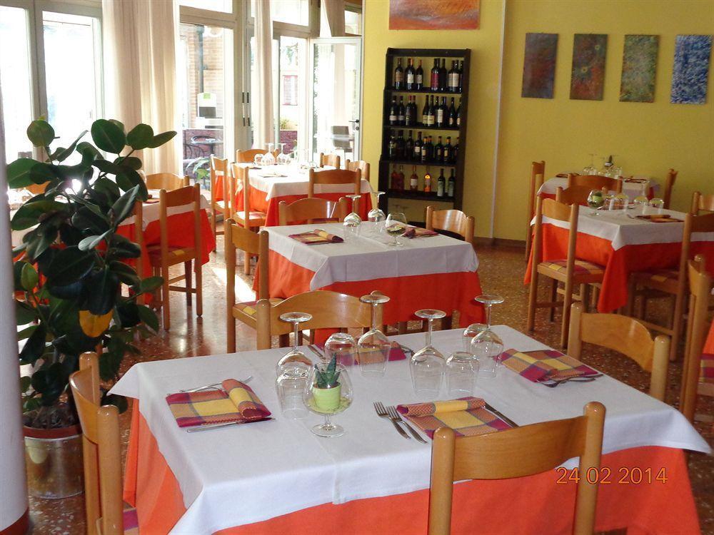 Park Hotel Castel San Pietro Terme Luaran gambar