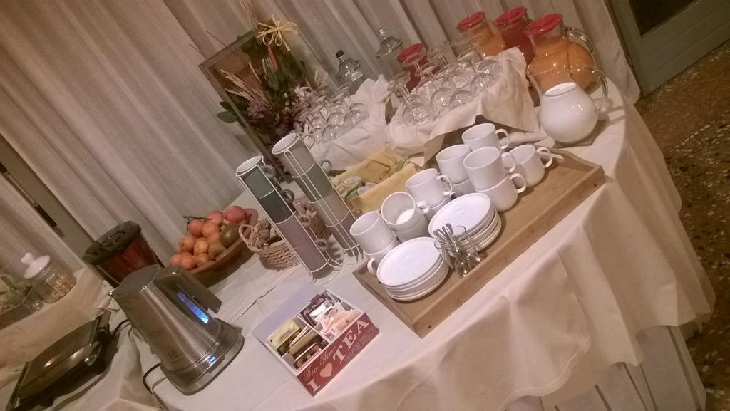 Park Hotel Castel San Pietro Terme Luaran gambar